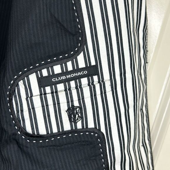 Club Monaco - Cropped Striped Blazer w/ Silver Buttons - Size 2, Black, White - Picture 13 of 17